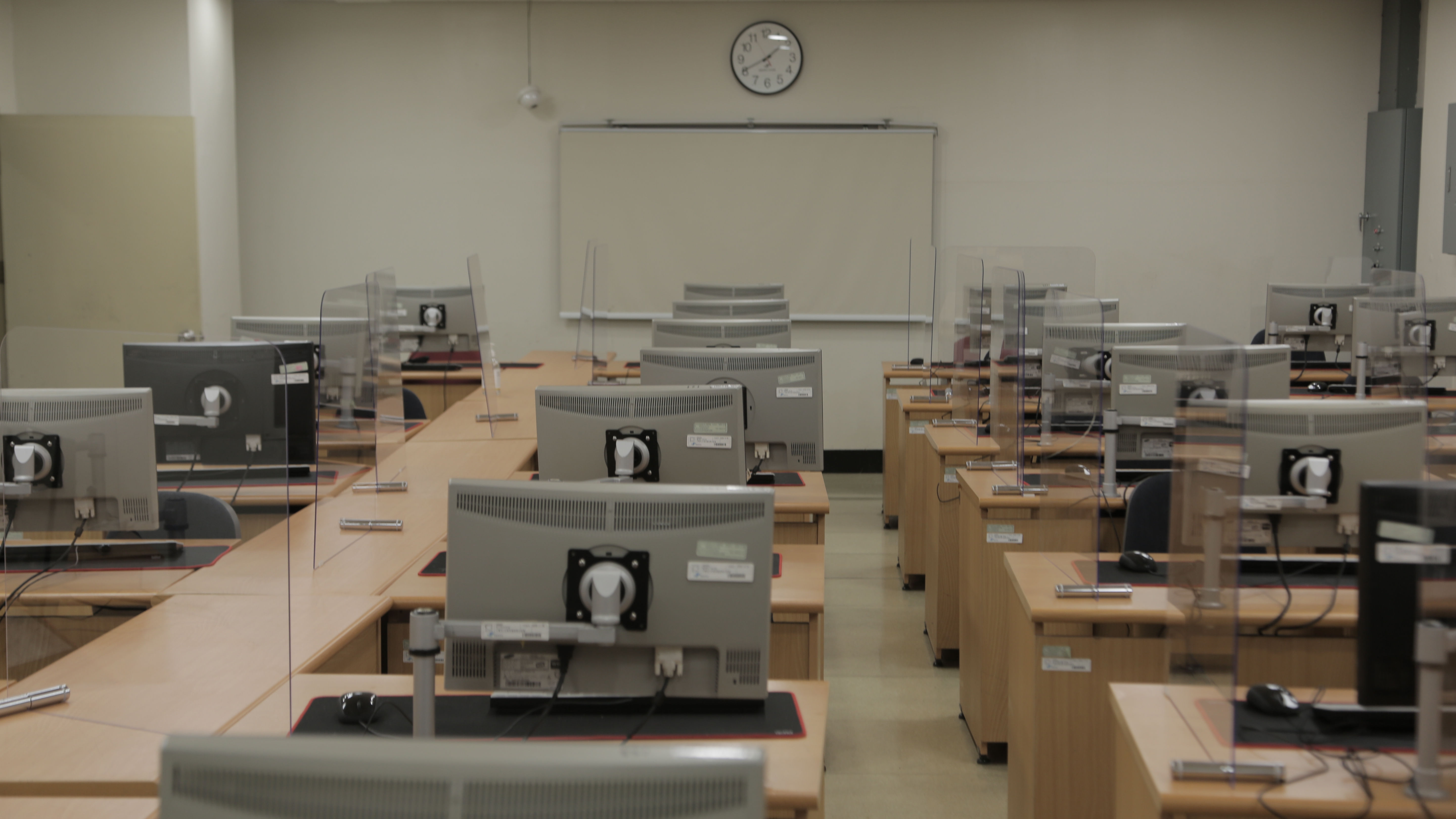 ※디지털정보실습실(1) (사회.경영1관 지하1층 10B107-2)(10B107-2 (2).JPG)